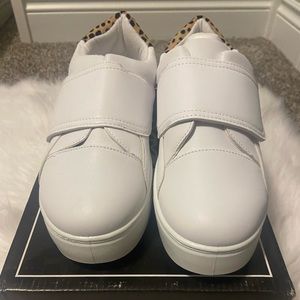 Brand New Qupid Moody Sneakers